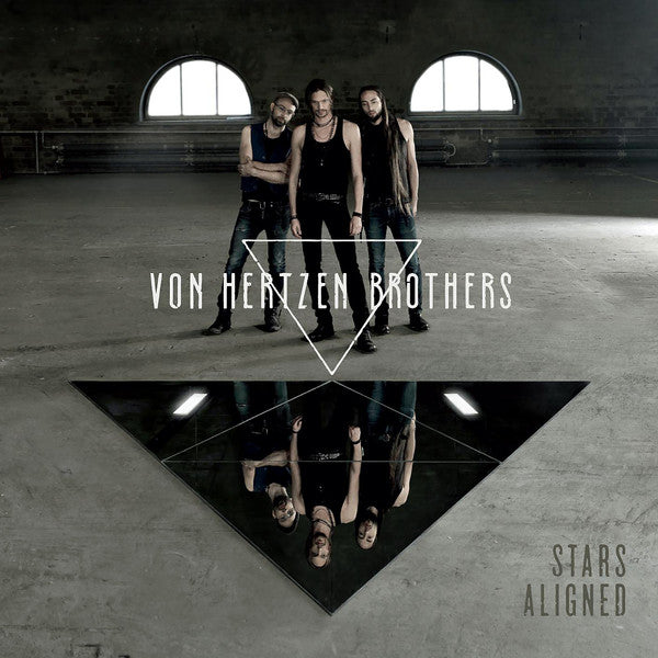 Von Hertzen Brothers – Stars Aligned, pochette
